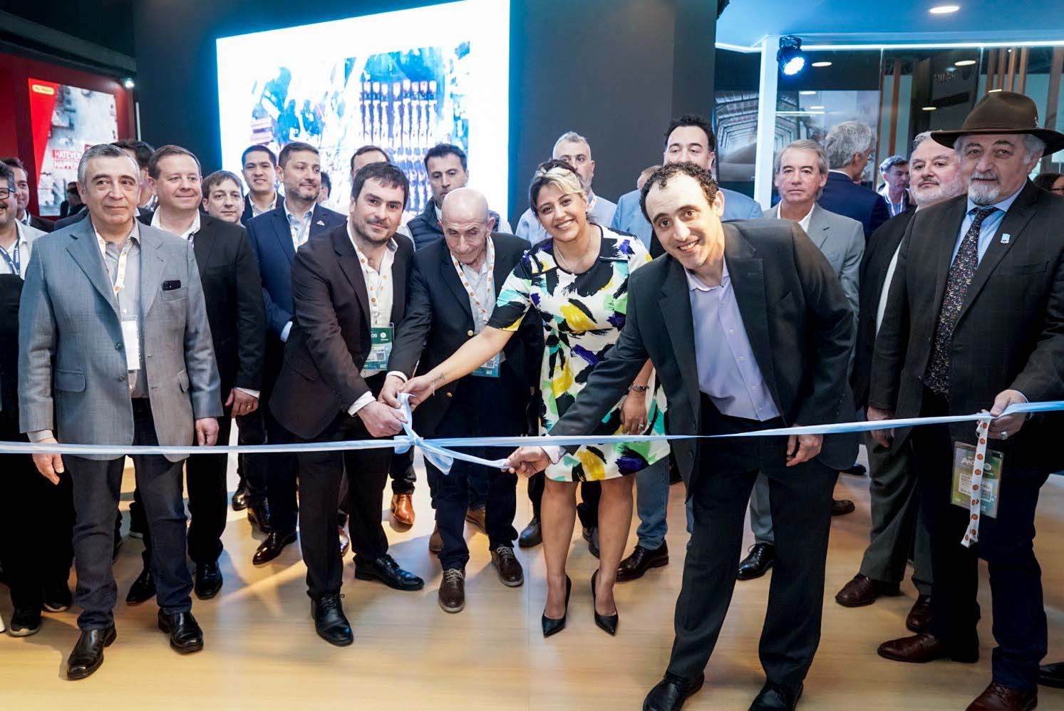 Álvarez: “Santa Cruz necesita planes de inversión claros, compromisos ambientales y mano de obra local”